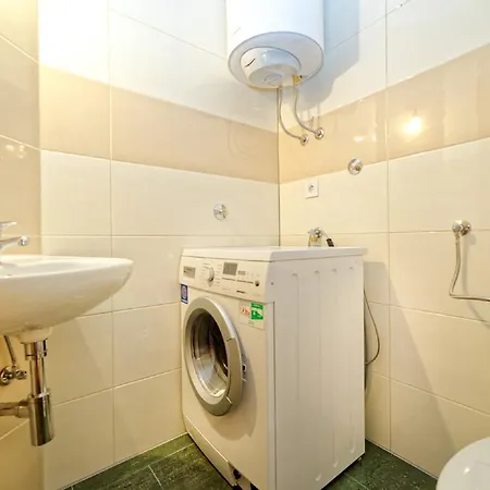 Apartment 2 *